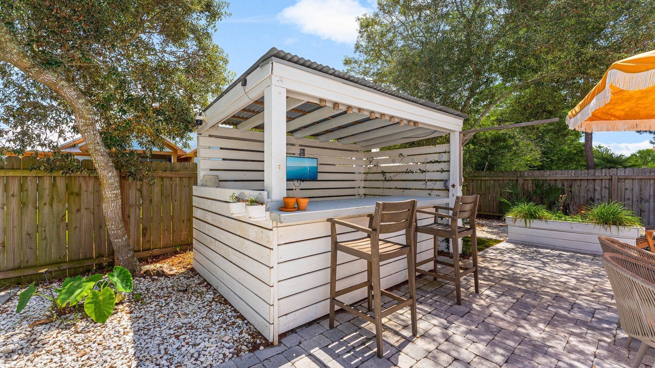 Photo of Outdoor in Gulfview Heights