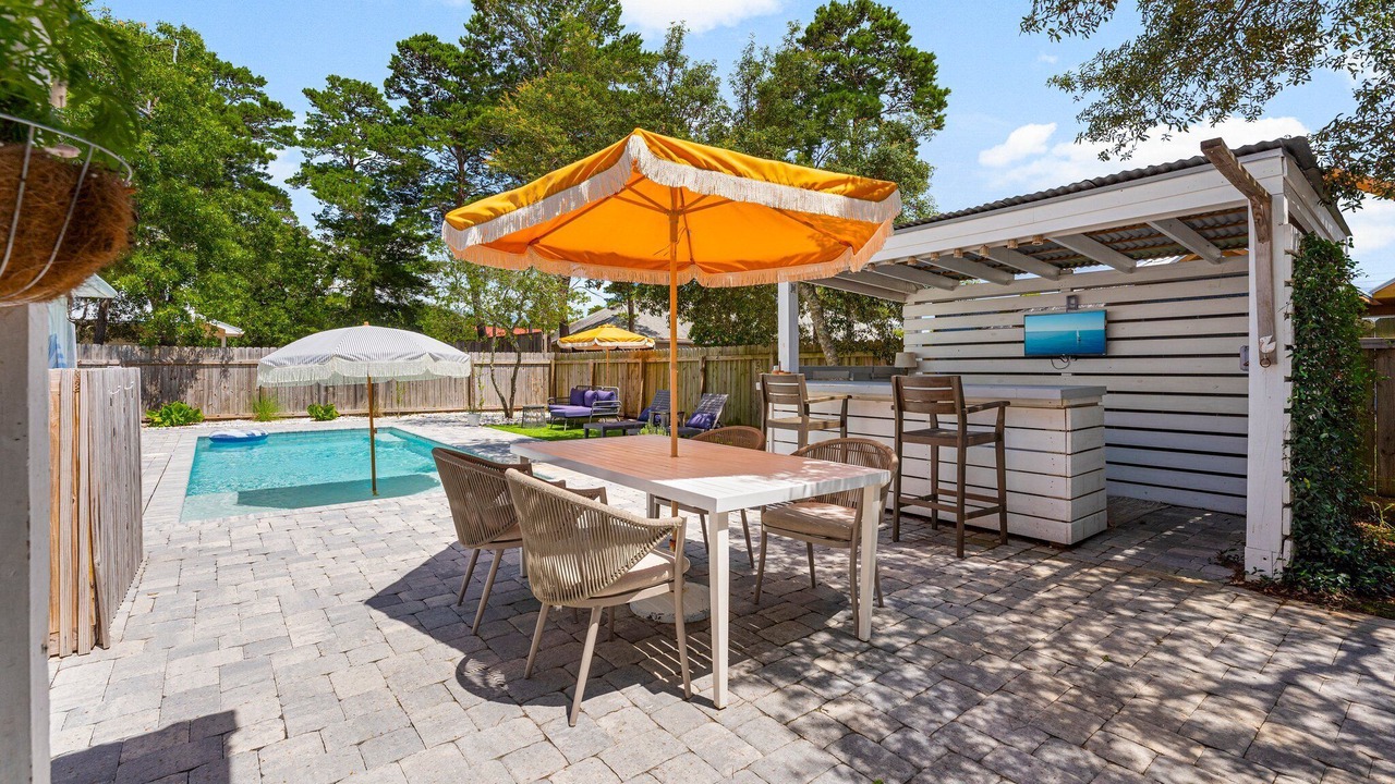 Photo of Outdoor in Gulfview Heights