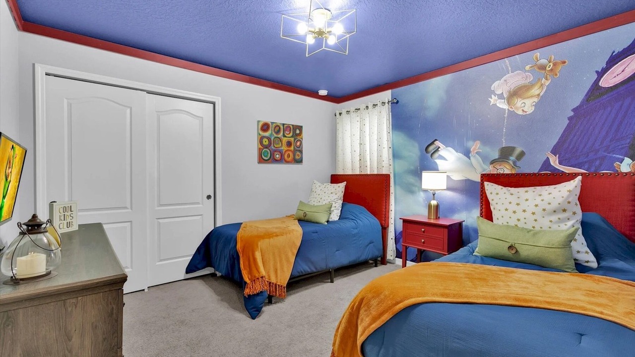 Photo of Bedroom in Bay Lake