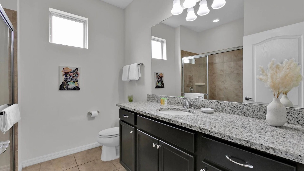 Photo of Bathroom in Bay Lake