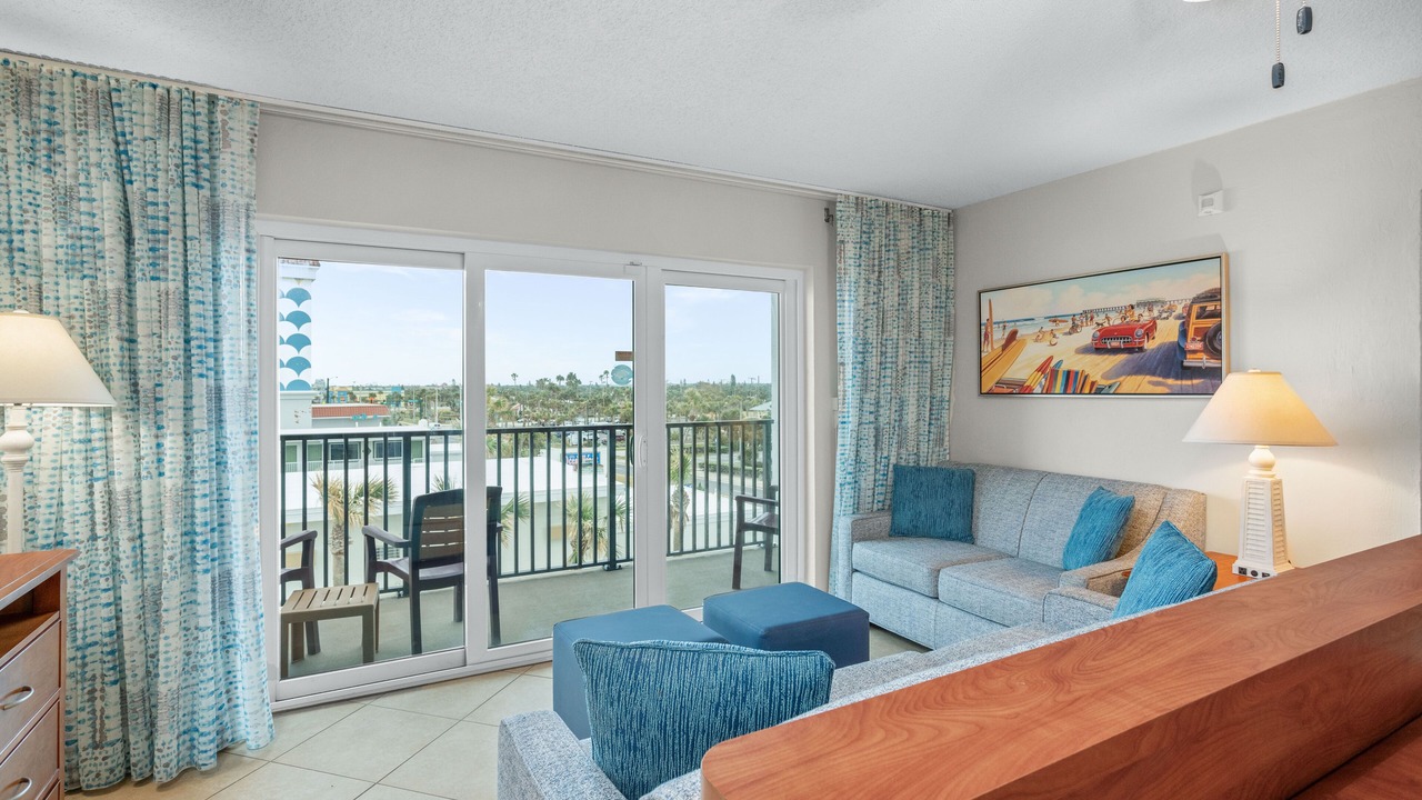 Photo of Livingroom in Ormond Shores