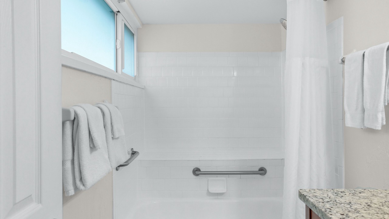 Photo of Bathroom in Ormond Shores