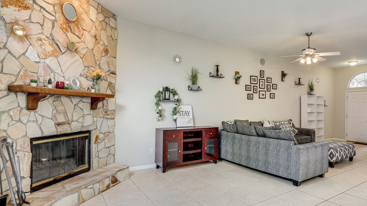 Photo of Livingroom in Southside