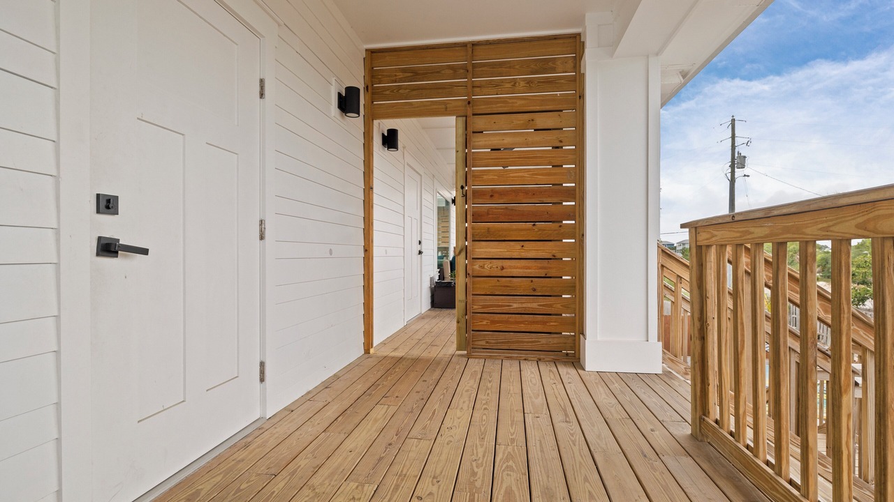 Photo of Patio Balcony in Holiday Beach