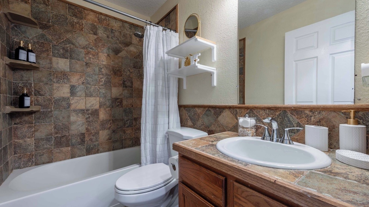 Photo of Bathroom in Oak Hill