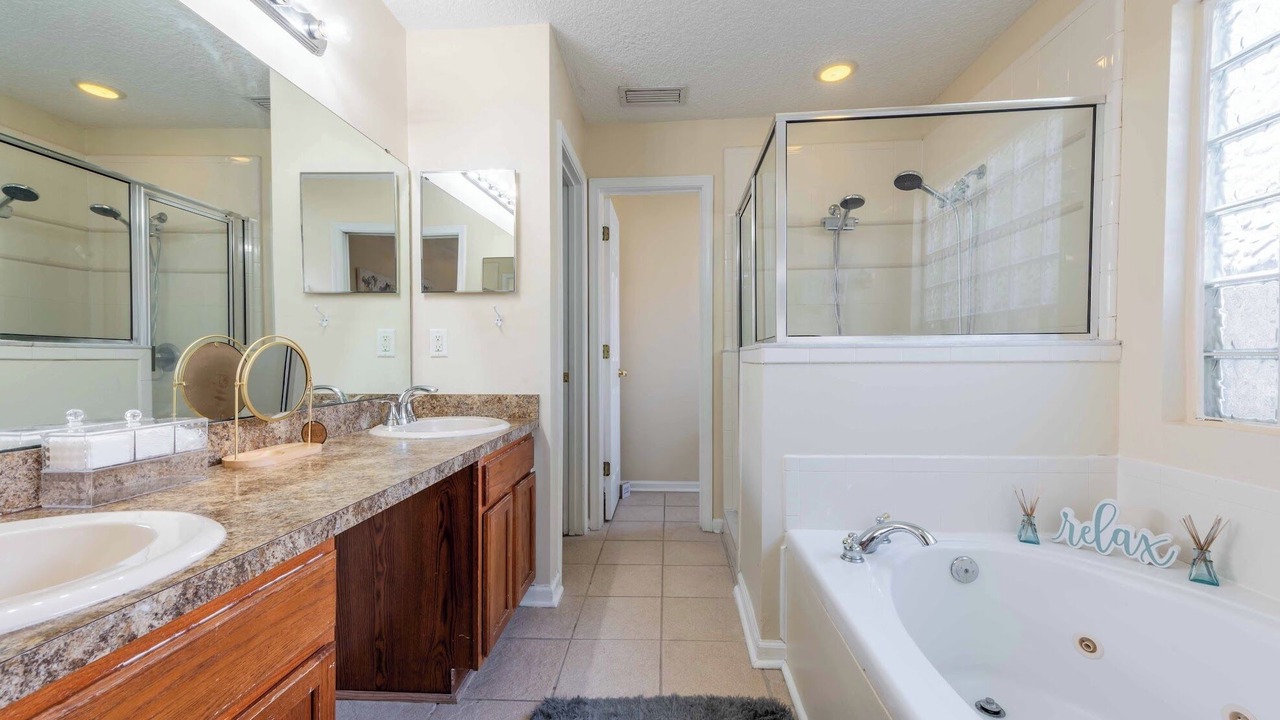 Photo of Bathroom in Oak Hill