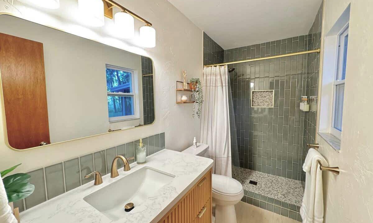Photo of Bathroom in Gainesville