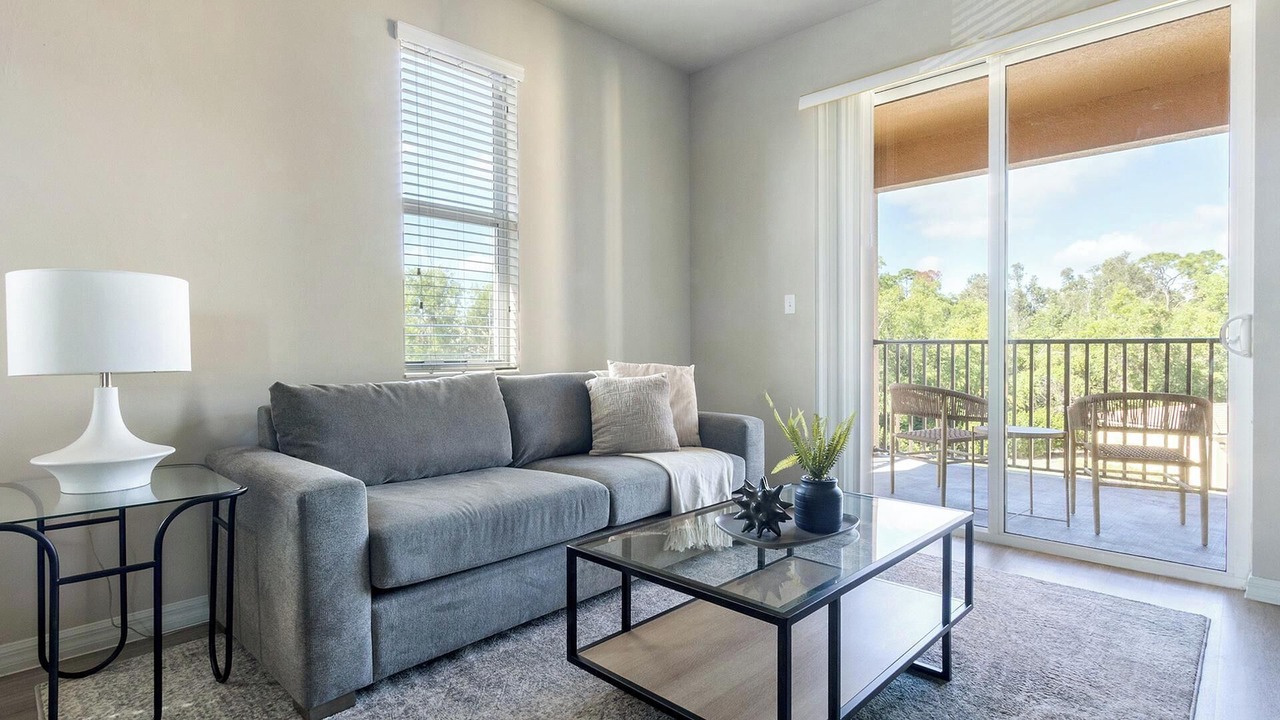 Photo of Livingroom in Fort Myers