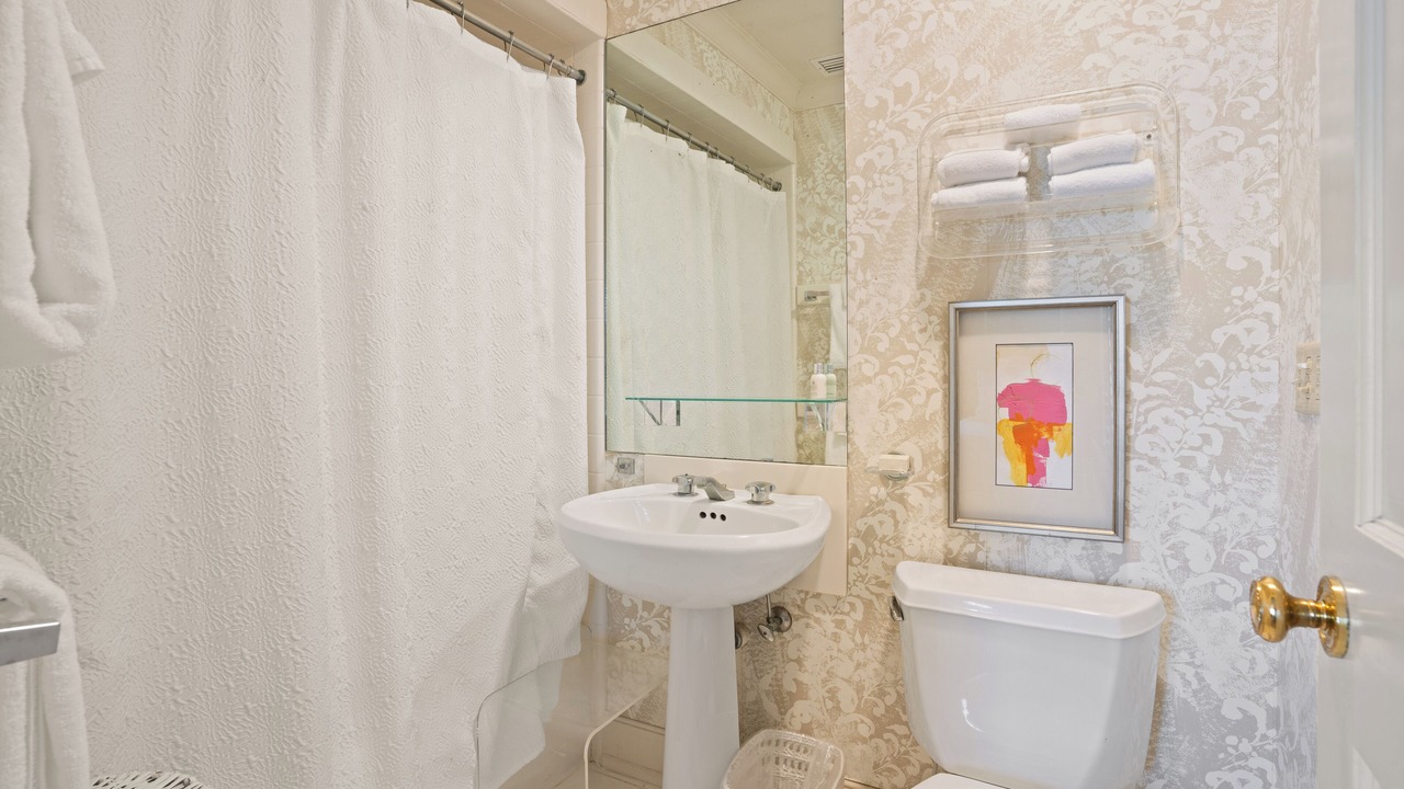 Photo of Bathroom in Saint Simons Island