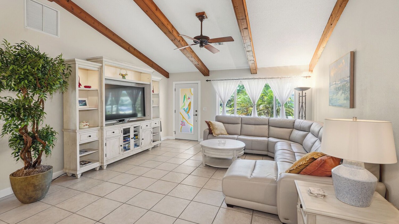 Photo of Livingroom in South Venice