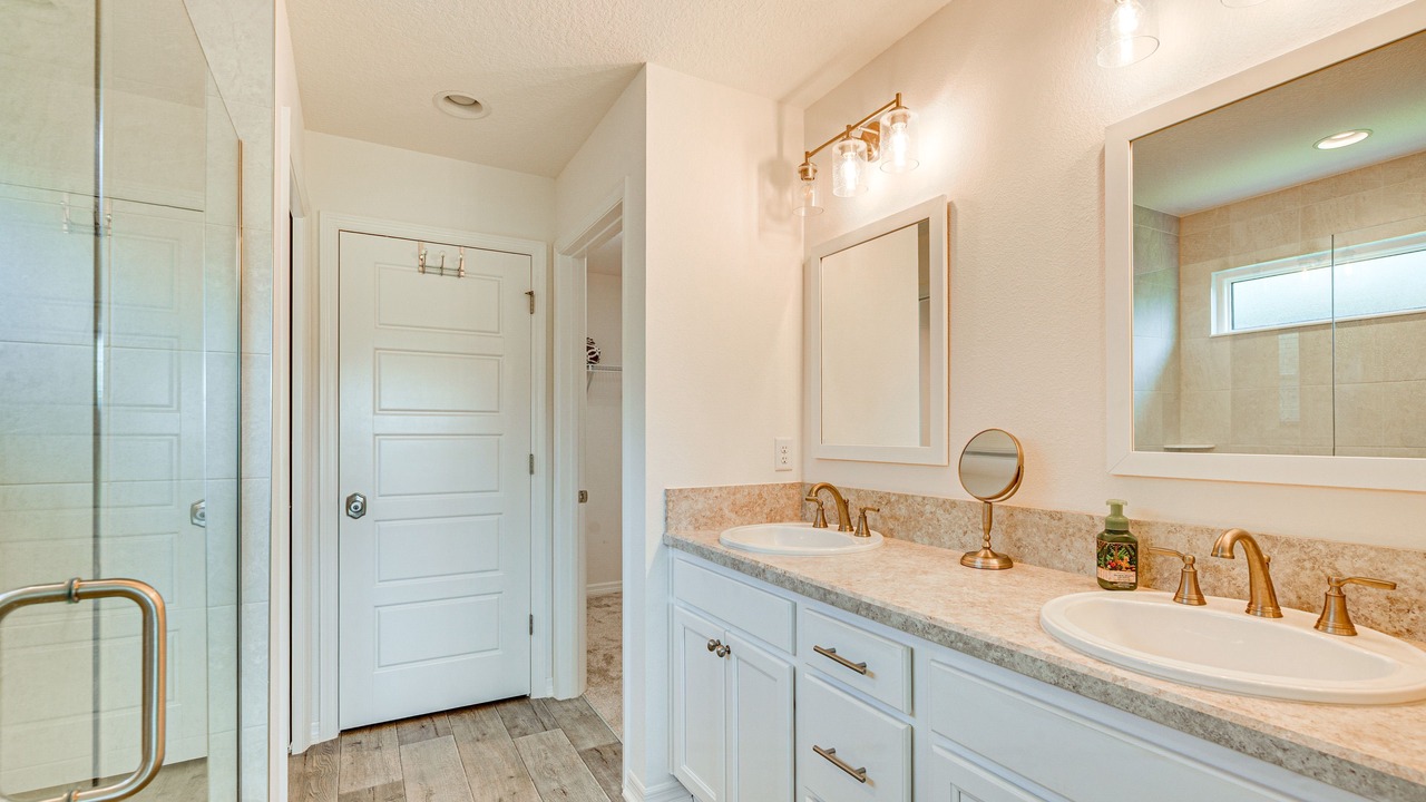 Photo of Bathroom in Wildwood