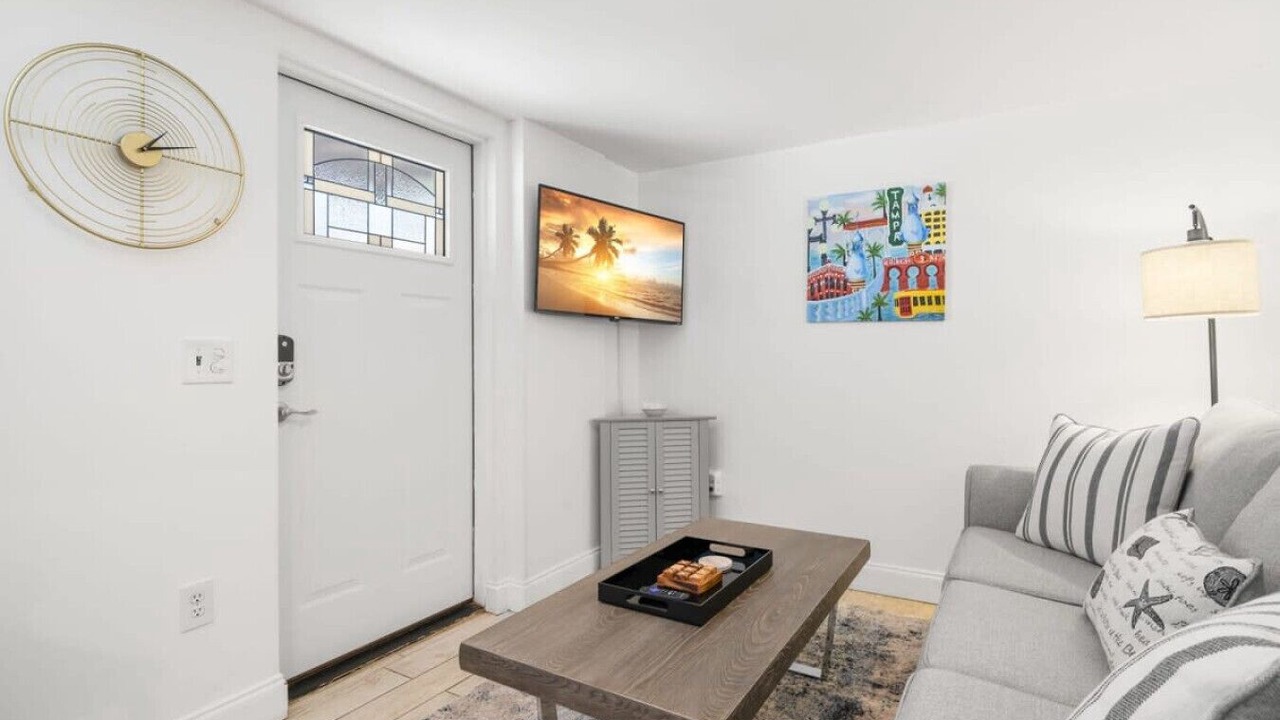 Photo of Bedroom in Historic Hyde Park North