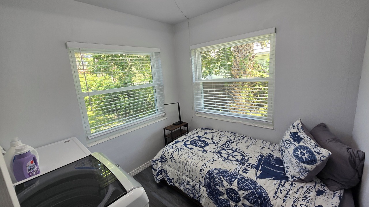 Photo of Bedroom in Historic Downtown Melbourne