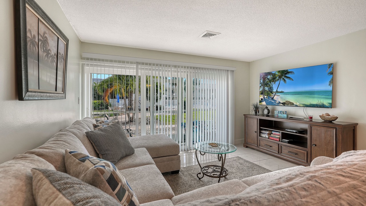 Photo of Livingroom in Saint Armands Key