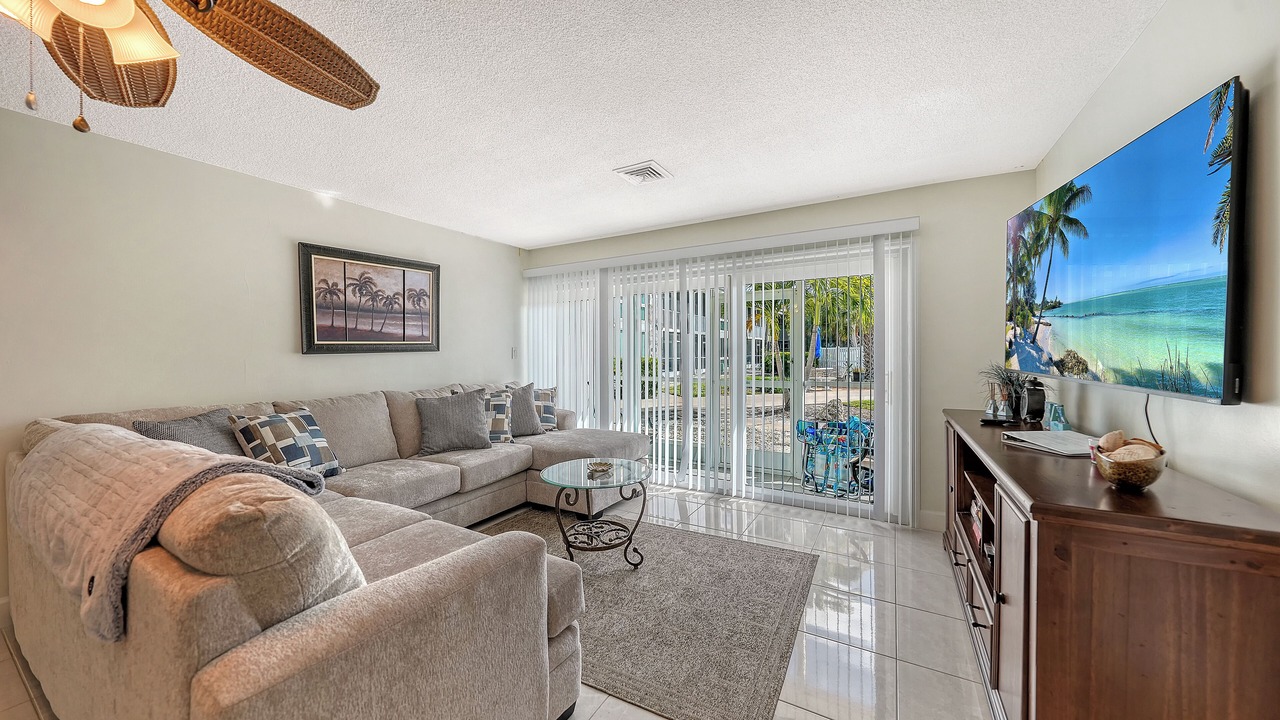 Photo of Livingroom in Saint Armands Key