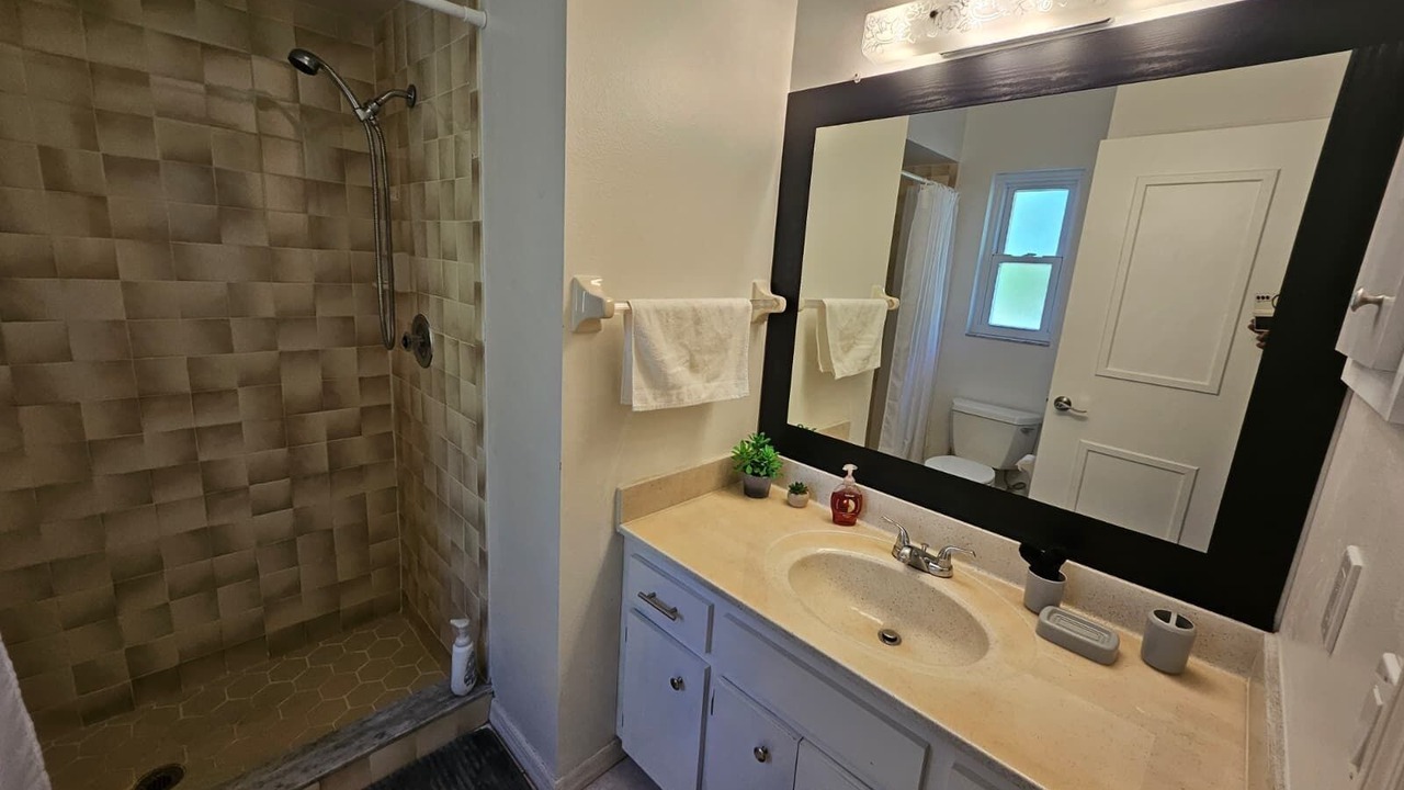 Photo of Bathroom in Englewood East