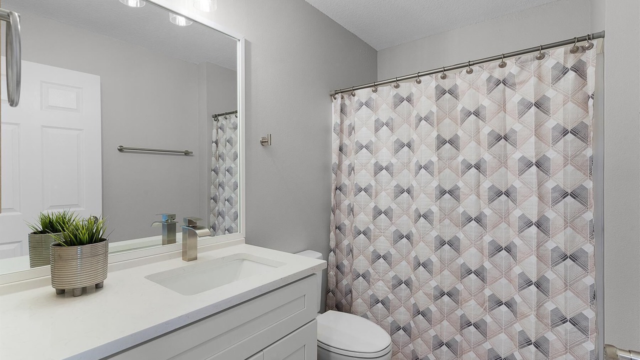 Photo of Bathroom in Alhambra