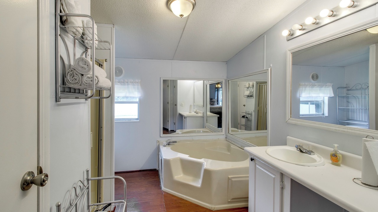 Photo of Bathroom in Albany