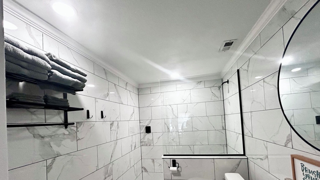 Photo of Bathroom in Weeki Wachee Gardens