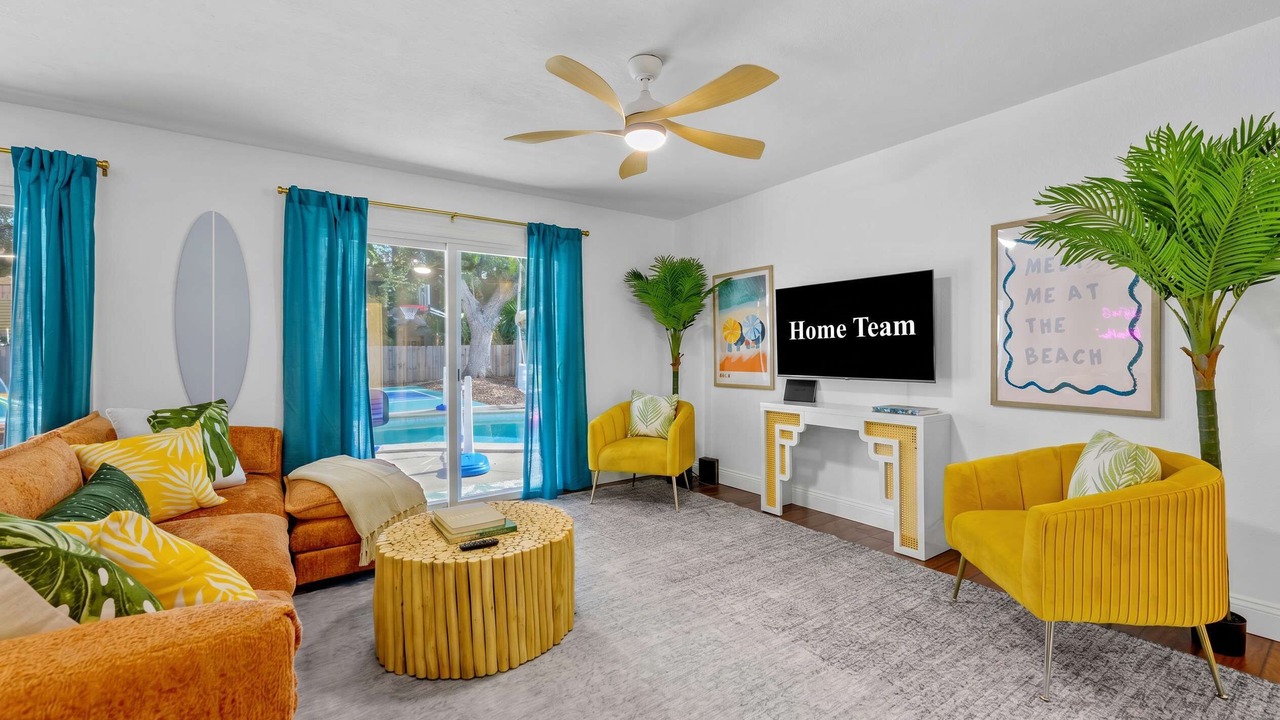 Photo of Livingroom in Madeira Beach