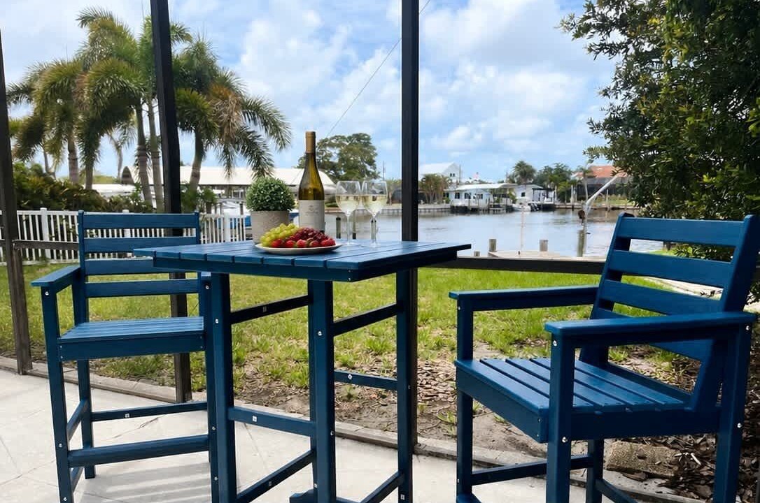 Photo of Outdoor in Harbor Hills
