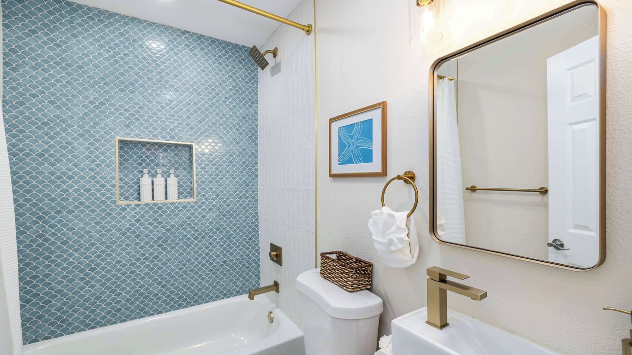 Photo of Bathroom in Harbor Hills