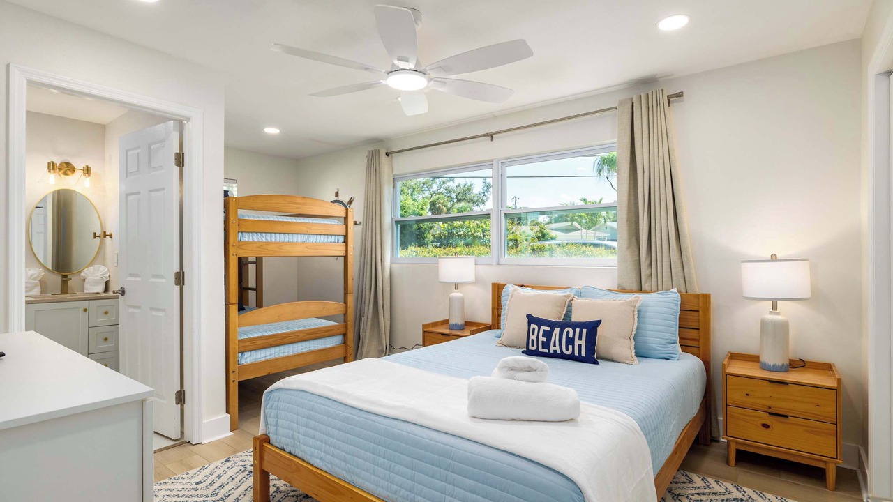 Photo of Bedroom in Harbor Hills