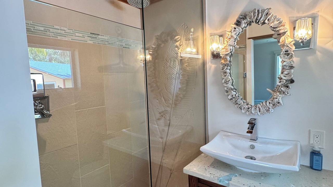 Photo of Bathroom in Everglades City