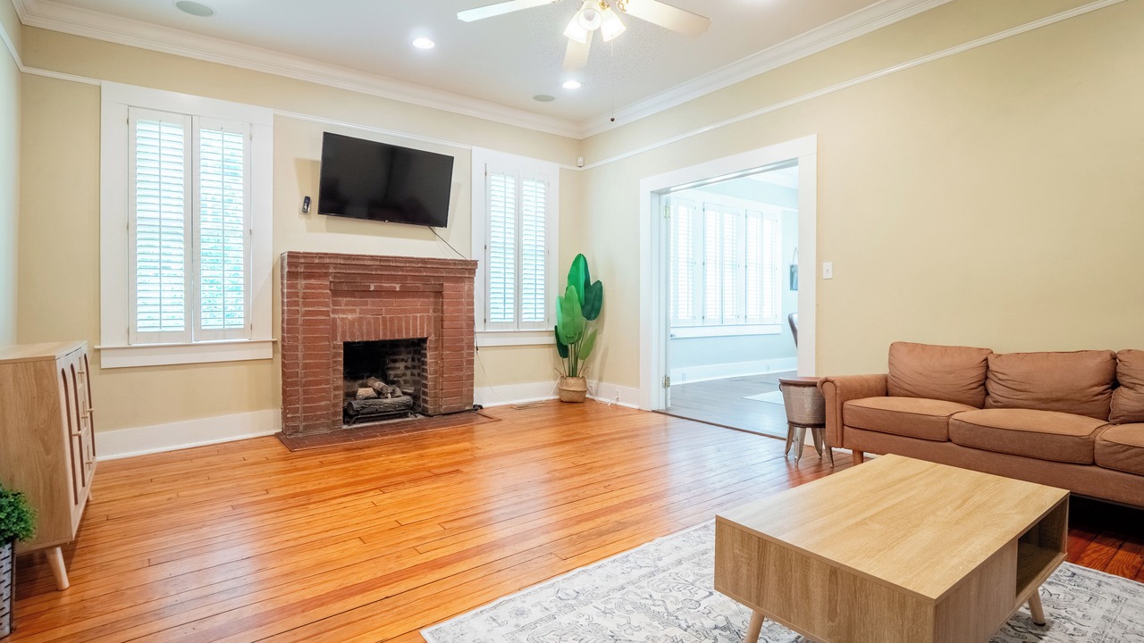 Photo of Livingroom in Valdosta