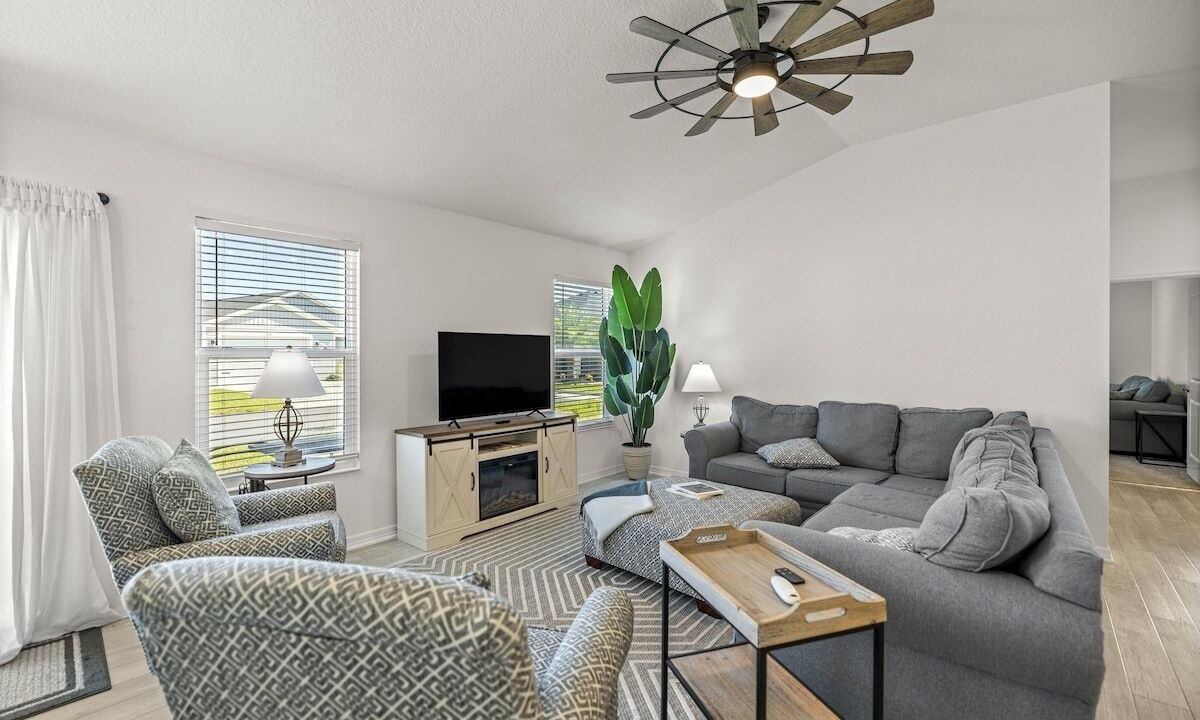 Photo of Livingroom in Sumter County