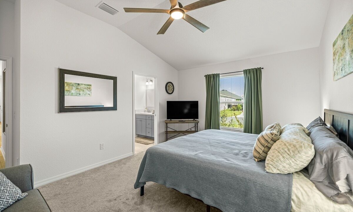 Photo of Bedroom in Sumter County