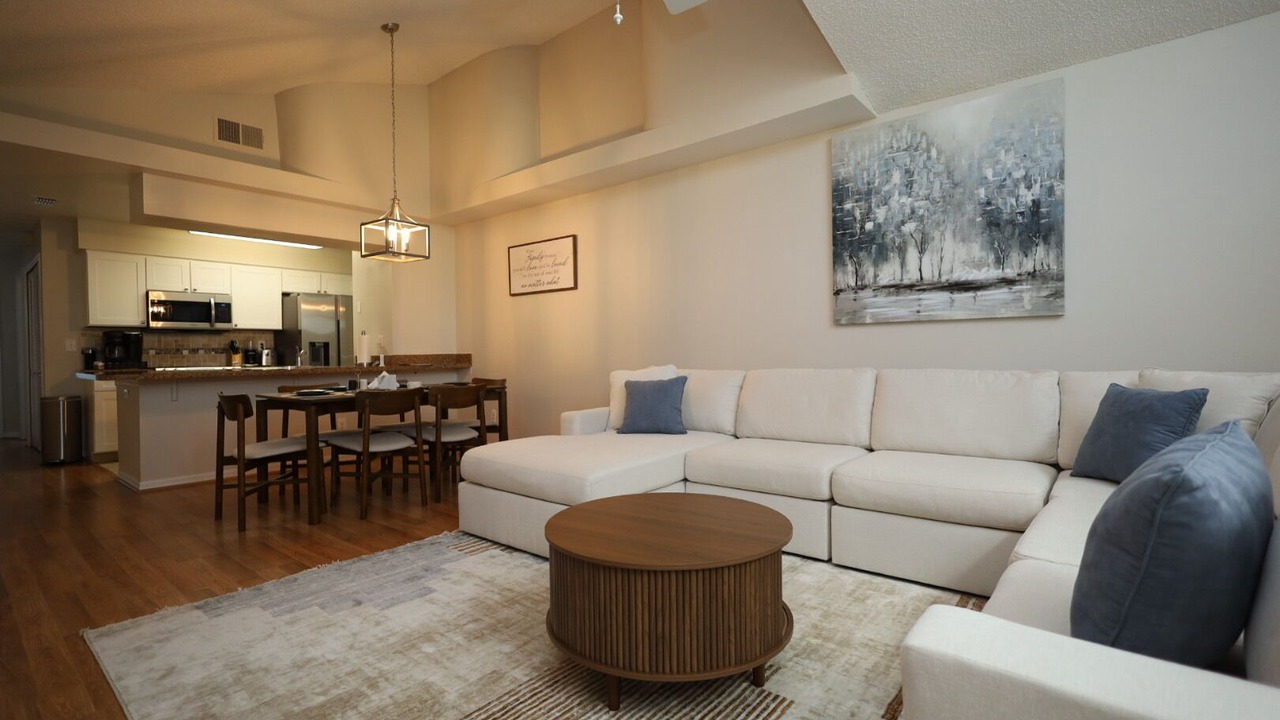 Photo of Livingroom in Chatham Park
