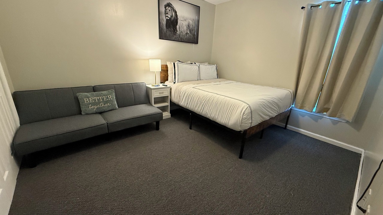 Photo of Bedroom in Valdosta