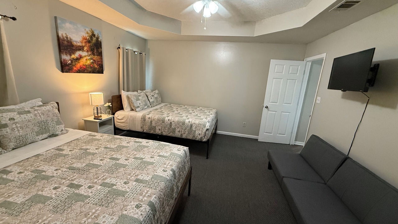 Photo of Bedroom in Valdosta