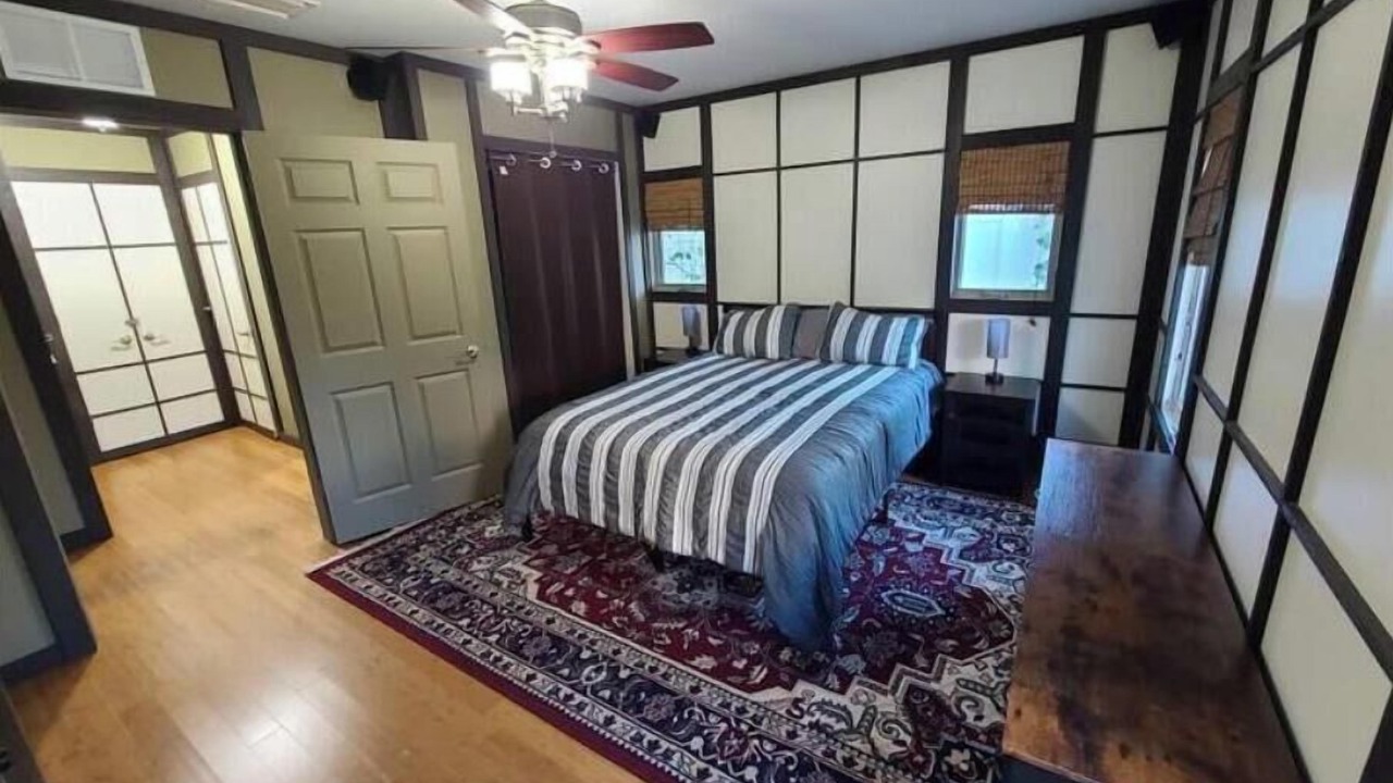 Photo of Bedroom in Pinecrest West Park