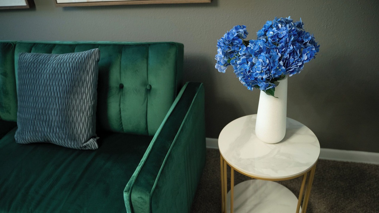 Photo of Livingroom in Fairoaks Manhattan Manor