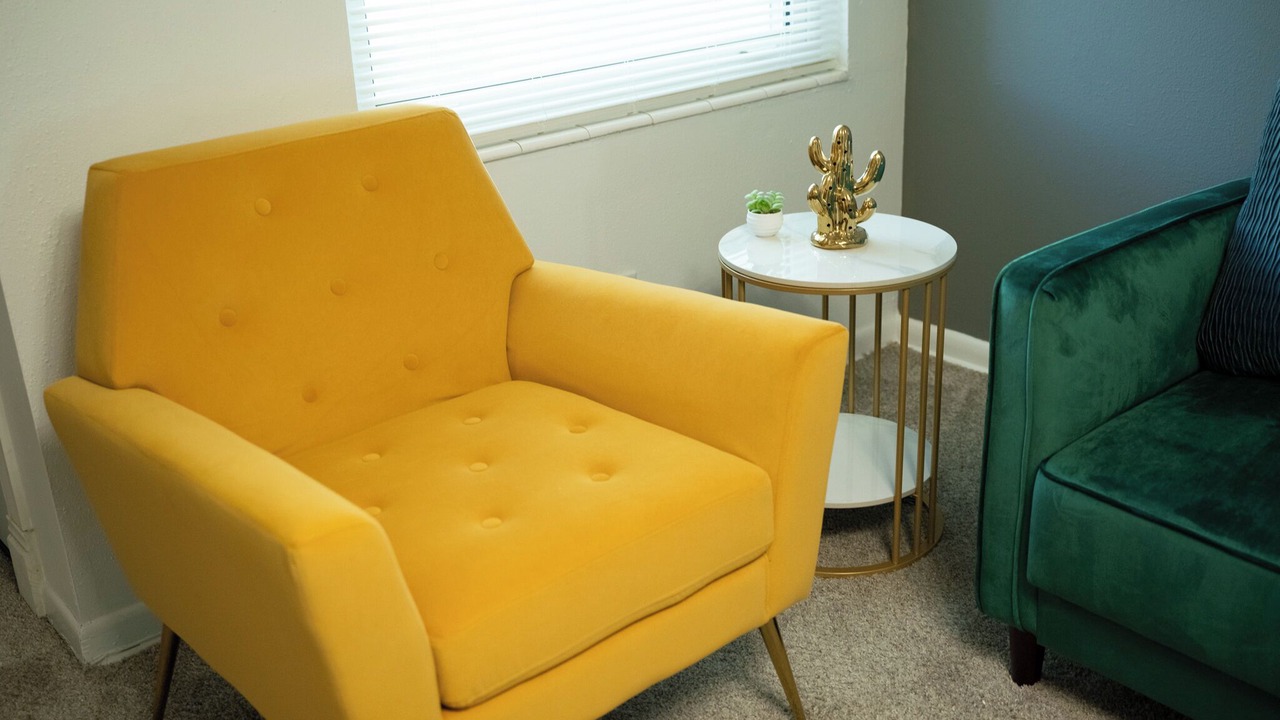 Photo of Livingroom in Fairoaks Manhattan Manor