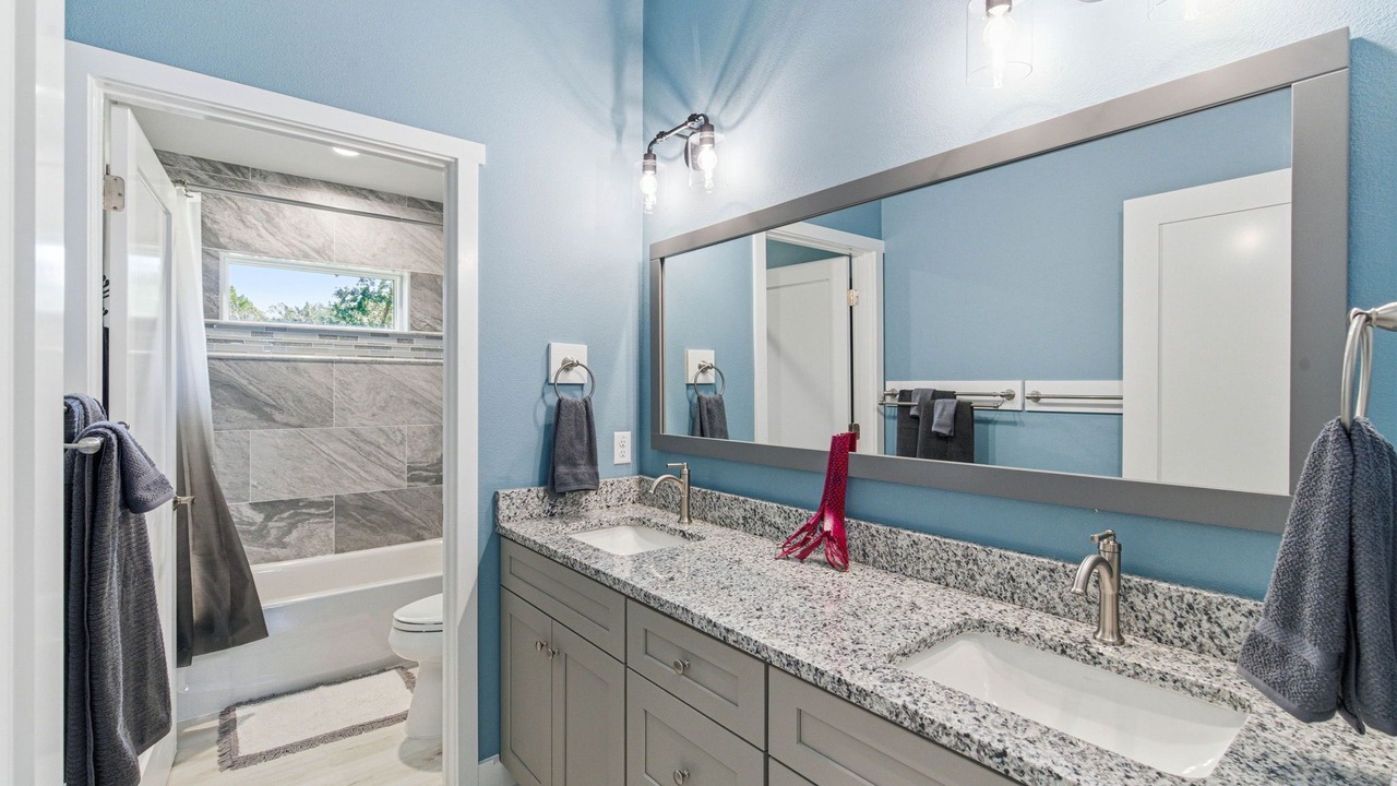 Photo of Bathroom in Old Homosassa