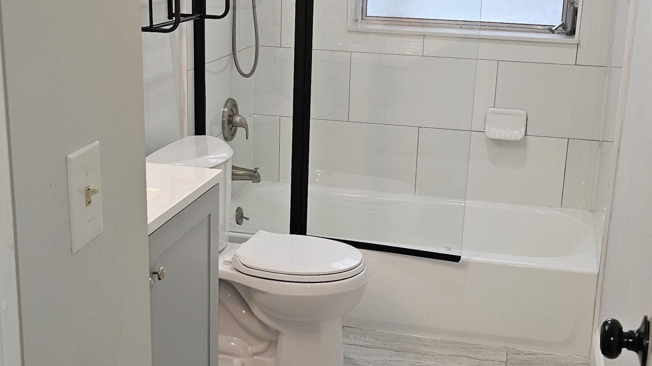 Photo of Bathroom in Hampton Homes