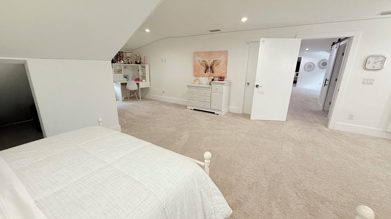 Photo of Bedroom in Dade City