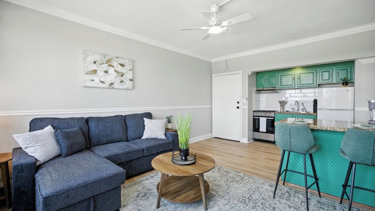 Photo of Livingroom in Downtown Jacksonville