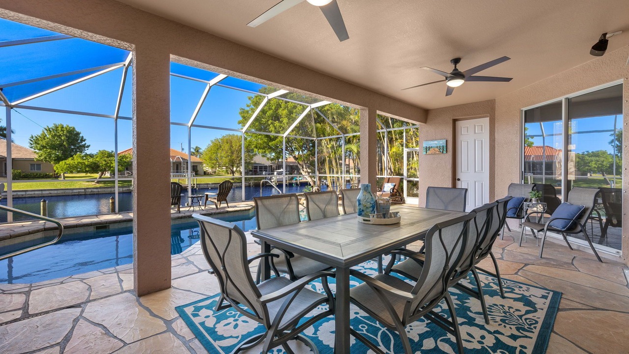 Photo of Outdoor in Pelican