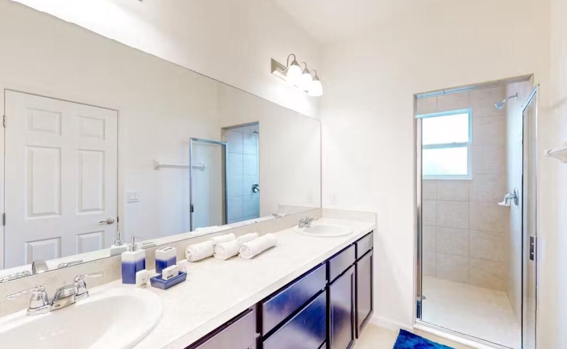 Photo of Bathroom in Davenport