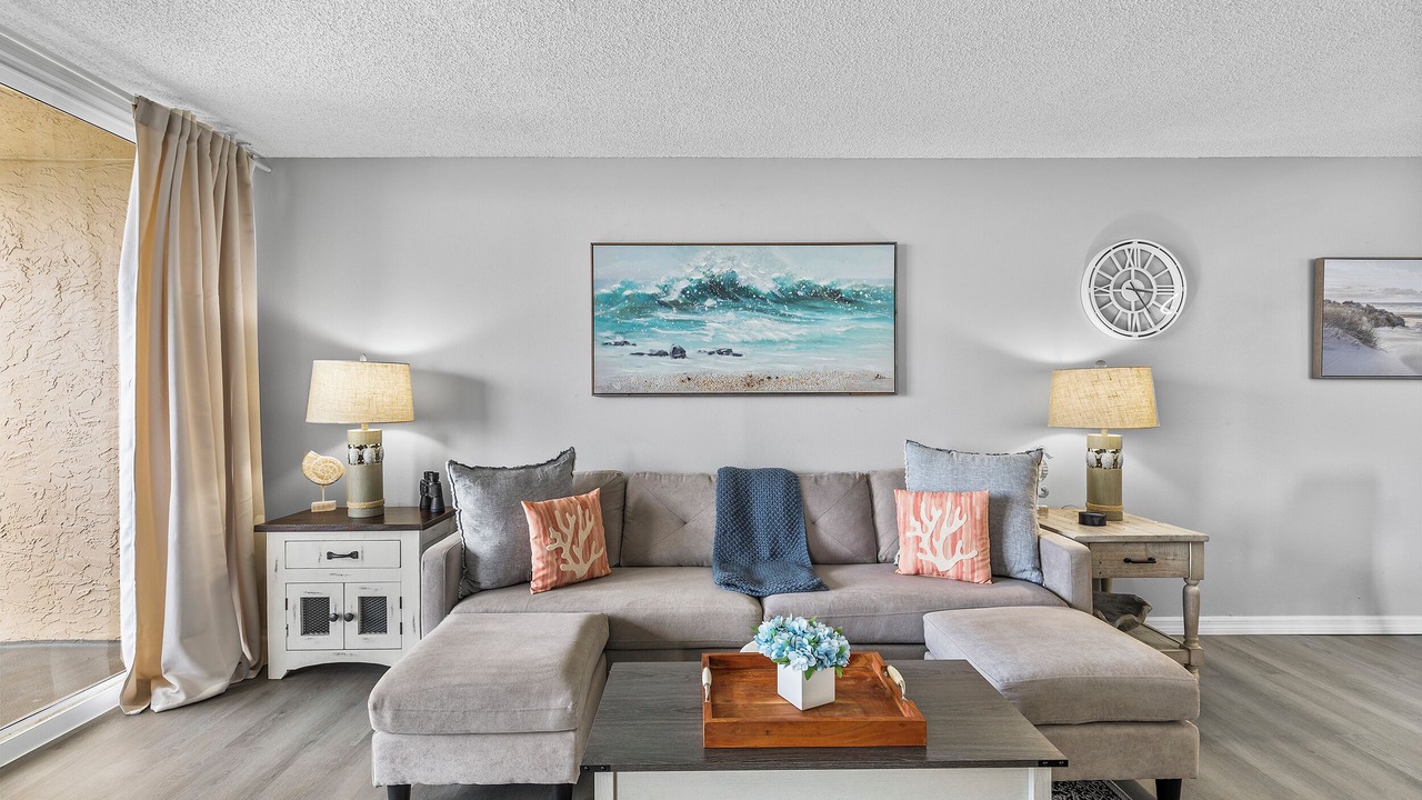 Photo of Livingroom in New Smyrna Beach