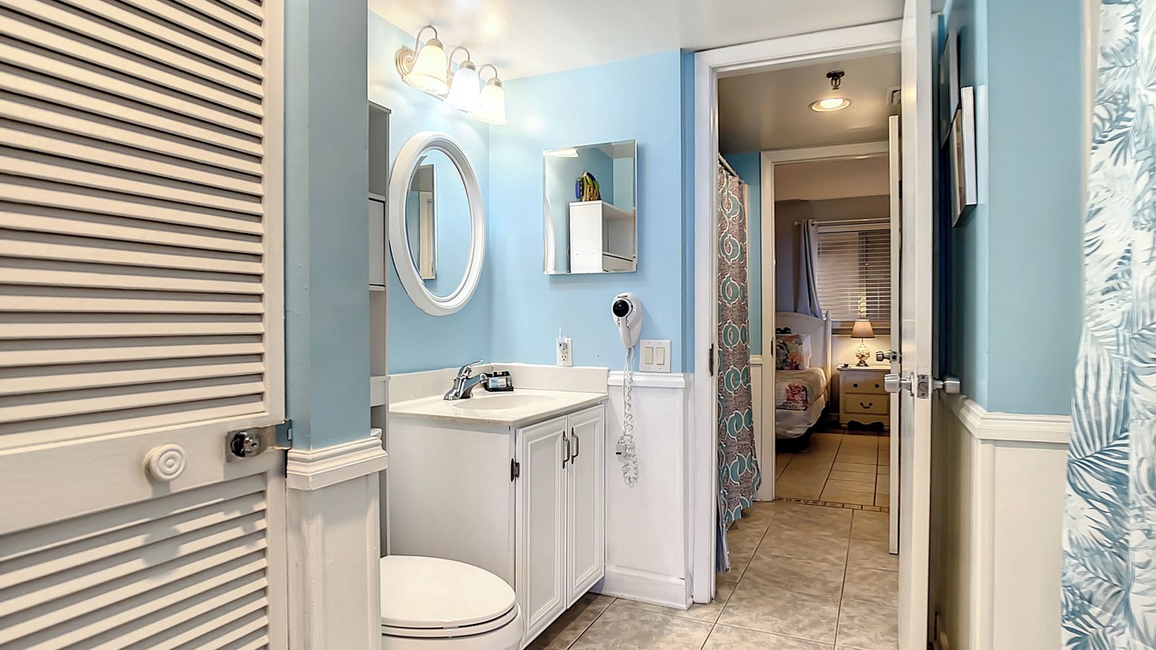 Photo of Bathroom in New Smyrna Beach