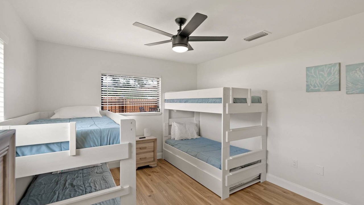 Photo of Bedroom in Gulf Gate Woods