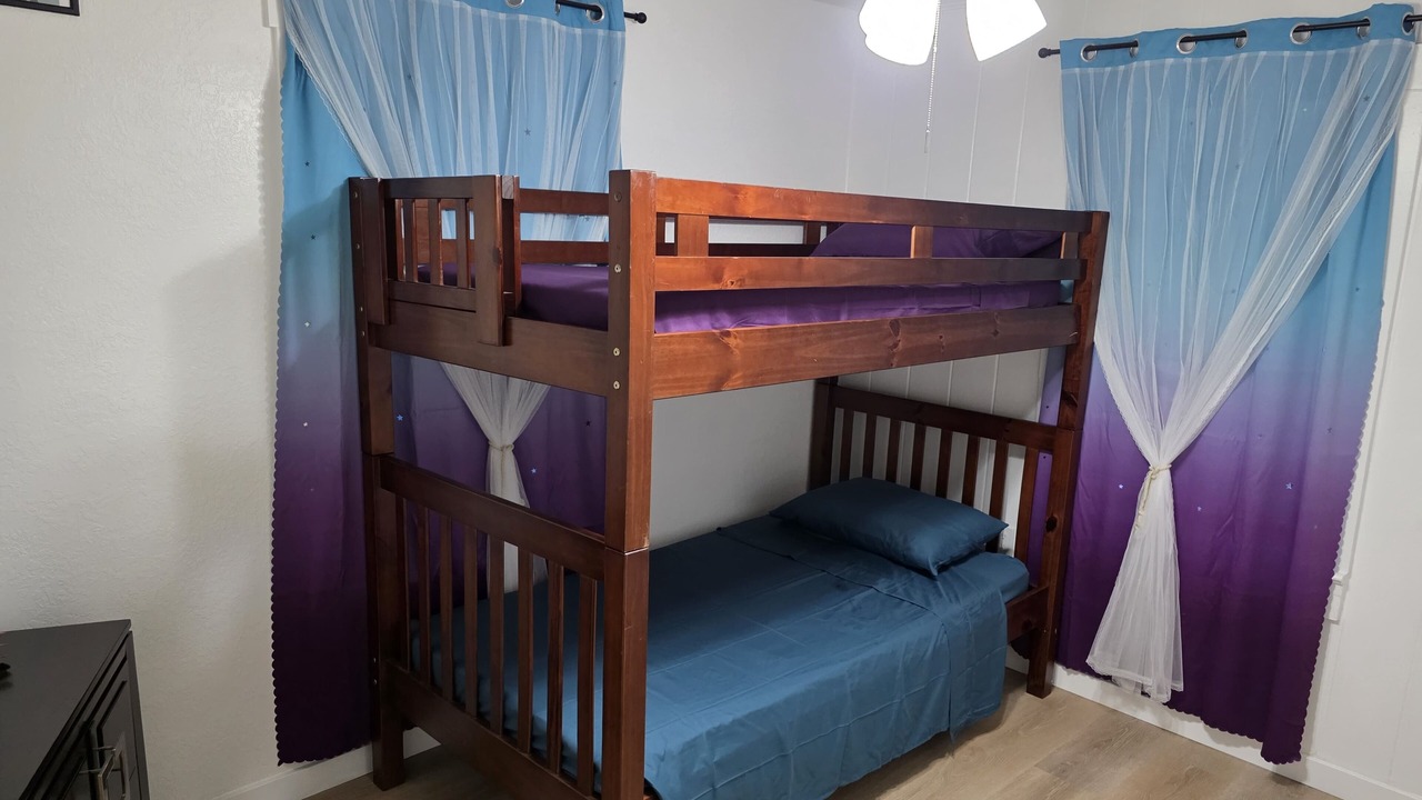 Photo of Bedroom in Bearss Plaza