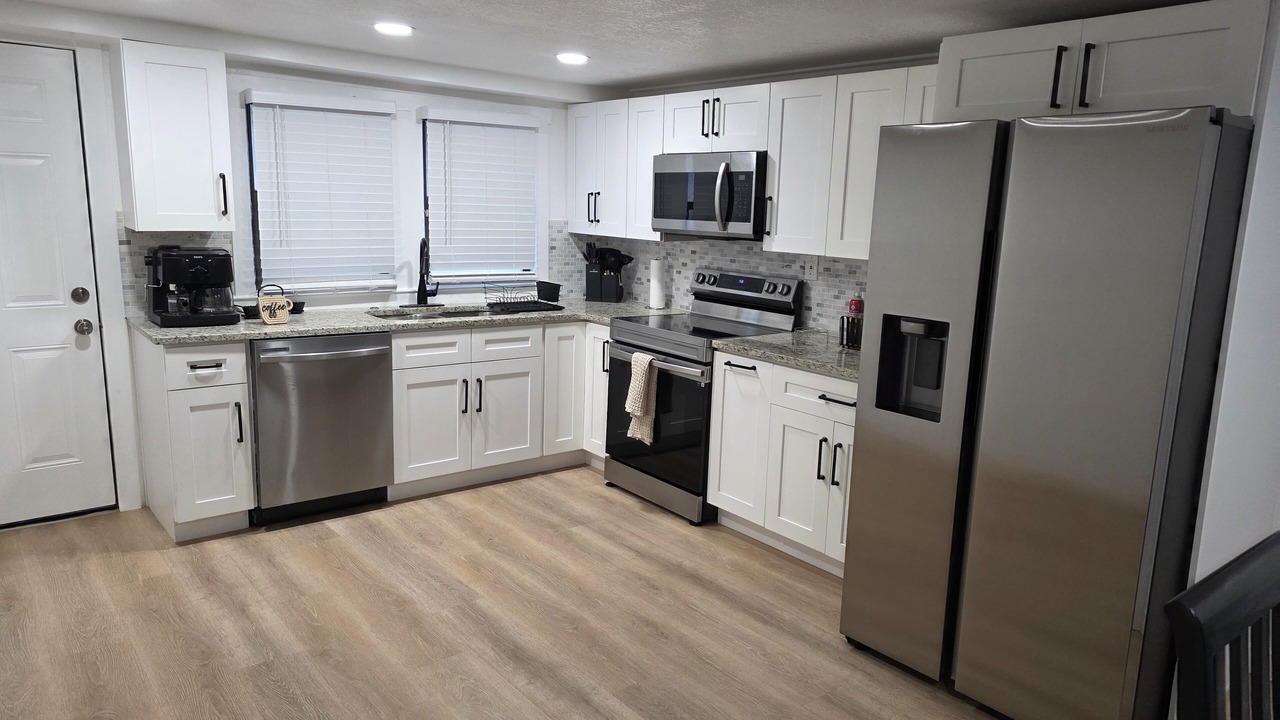 Photo of Kitchen in Bearss Plaza