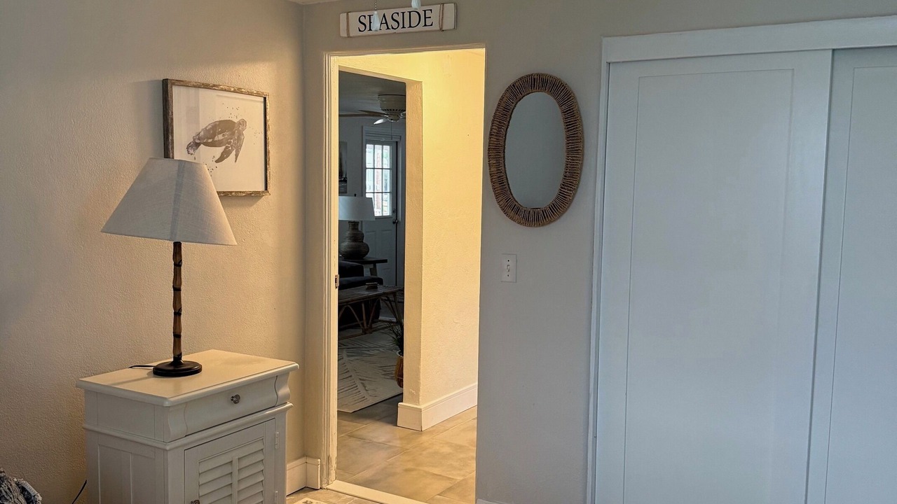 Photo of Bedroom in Paradise Bay