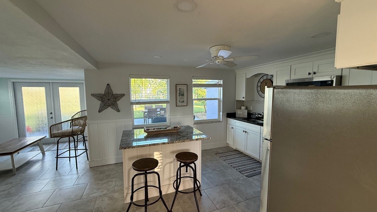 Photo of Kitchen in Paradise Bay